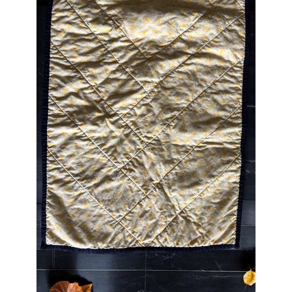 Homemade Quilted Table Runner Halloween-themed Pumpkins Candy‎ Spooky 40"x15.5" - Picture 9 of 9